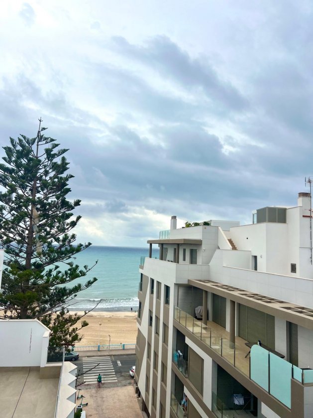 Apartment 2+1 50 meters from Los Locos beach in Torrevieja — image 1