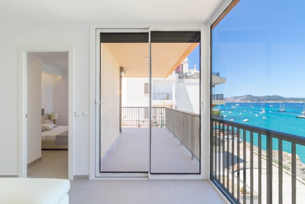 Apartamentos de diseño en primera línea de mar en Santa Ponsa — фото 2