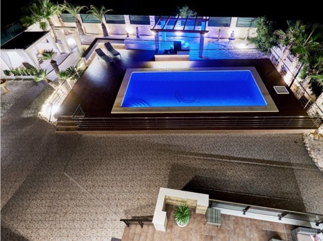New villa in Alicante 50 meters from the sea — image 3