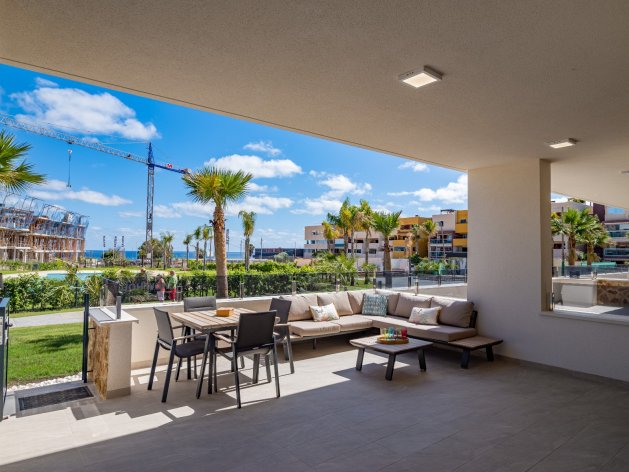 Spacious 2+1 penthouse in the heart of Playa Flamenca (Orihuela Costa) — image 3