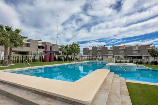 Duplex 2+1 in Torrevieja — image 1