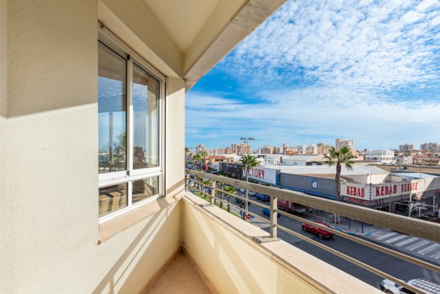 Apartment 5+1 in Playa del Cura — image 4