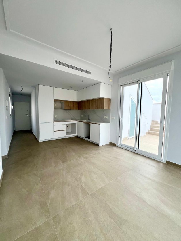 Apartment 2+1 50 meters from Los Locos beach in Torrevieja — image 4