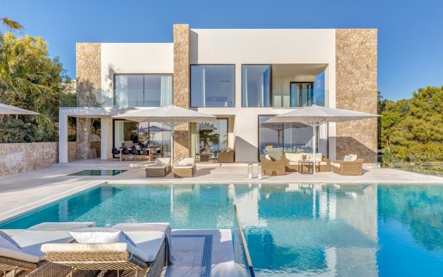 Villa with panoramic sea view in Bendinat, Mallorca — image 1