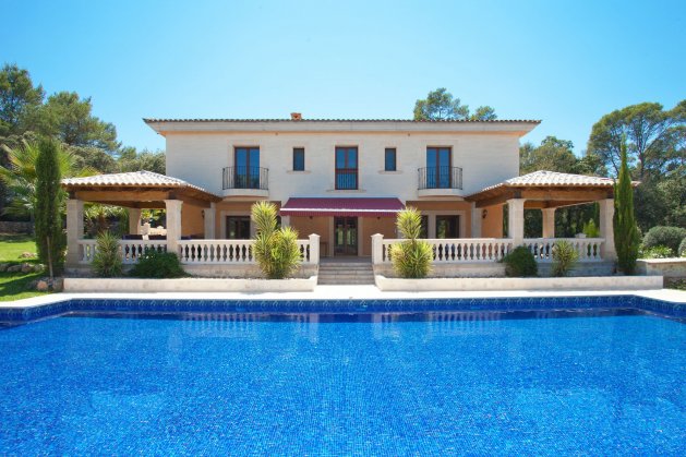 Villa with a swimming pool in Costitx, Mallorca — image 1