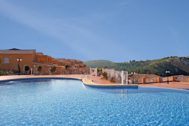 Two-bedroom apartment in Cumbre del Sol — image 1