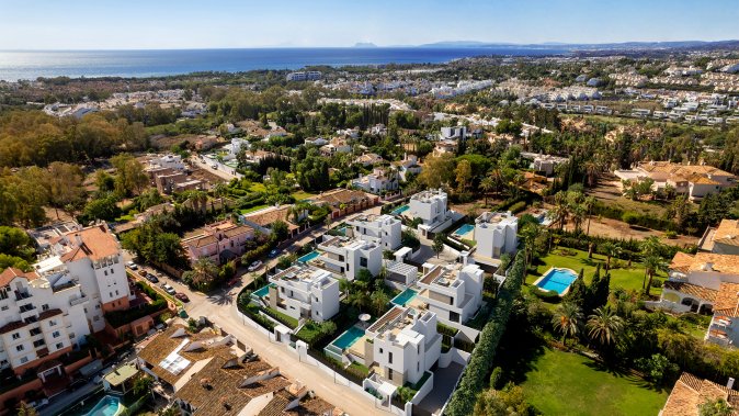 4+1 villa in the Atalaya area, Estepona — image 3