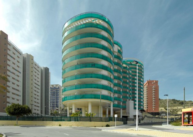 Apartments with sea view in Benidorm — image 1