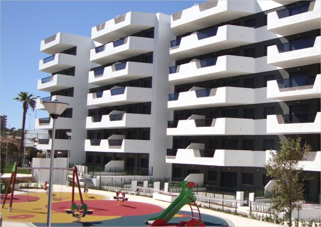 Apartments at 800 m from the sea in Los Arenales del Sol, Costa Blanca — image 2