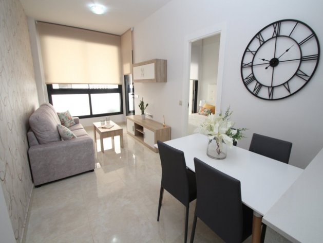 Apartamentos en Torrevieja a 2 km del mar — фото 2