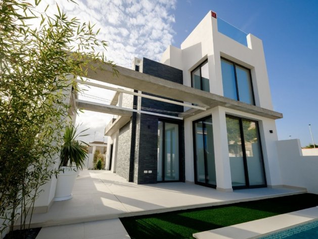 Villa en Torrevieja — фото 1