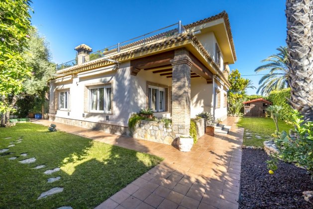 Villa de dos plantas en Cabo Roig, Orihuela-Costa a 100 metros del mar — фото 4