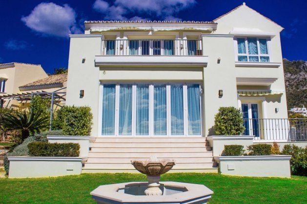 Villa in Marbella — image 1