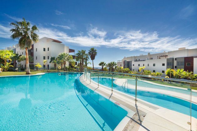 Apartments with sea view in Benahavis, Malaga — image 1
