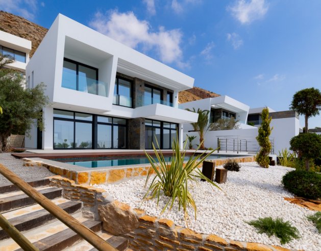 Luxury villa in Benidorm — image 1